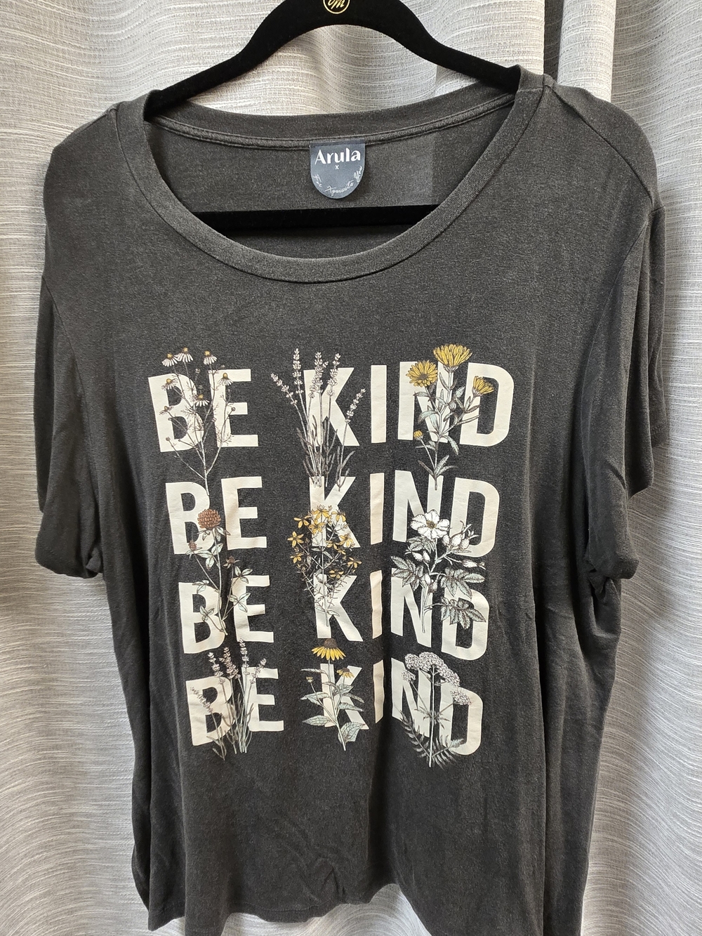 Arula 'Be Kind' Graphic Tee in Charcoal with Floral Print